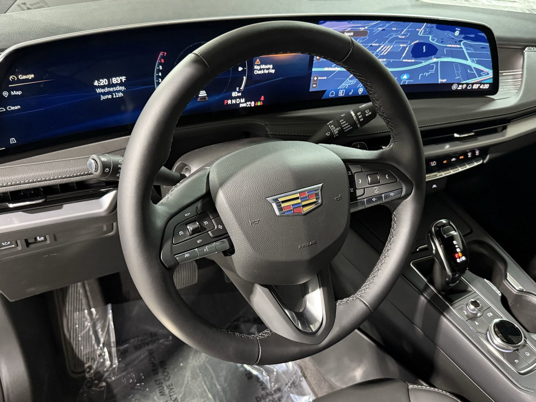 2025 Cadillac XT4 Premium Luxury photo 3