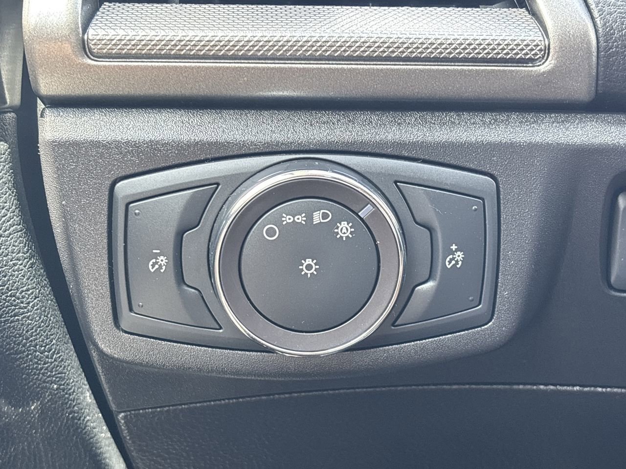 2018 Ford Fusion Hybrid S photo 24