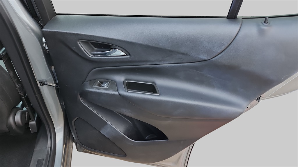 2024 Chevrolet Equinox LT photo 31