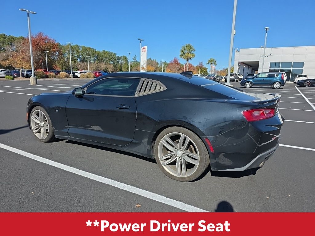 2018 Chevrolet Camaro 1LT photo 4
