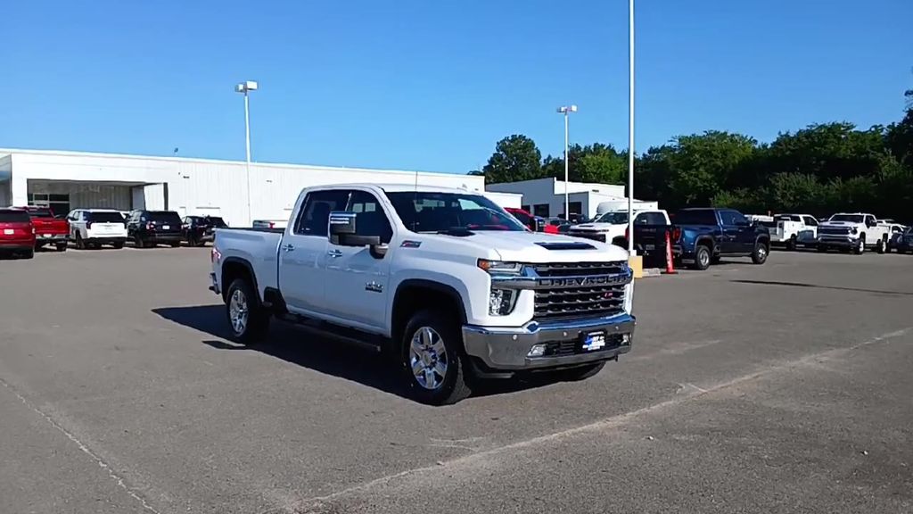 2022 Chevrolet Silverado 2500HD LTZ photo 2