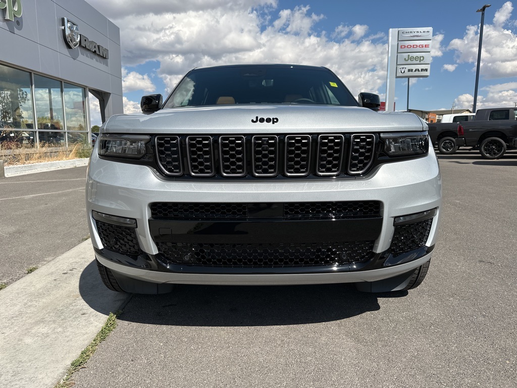 2025 Jeep Grand Cherokee L Summit photo 8