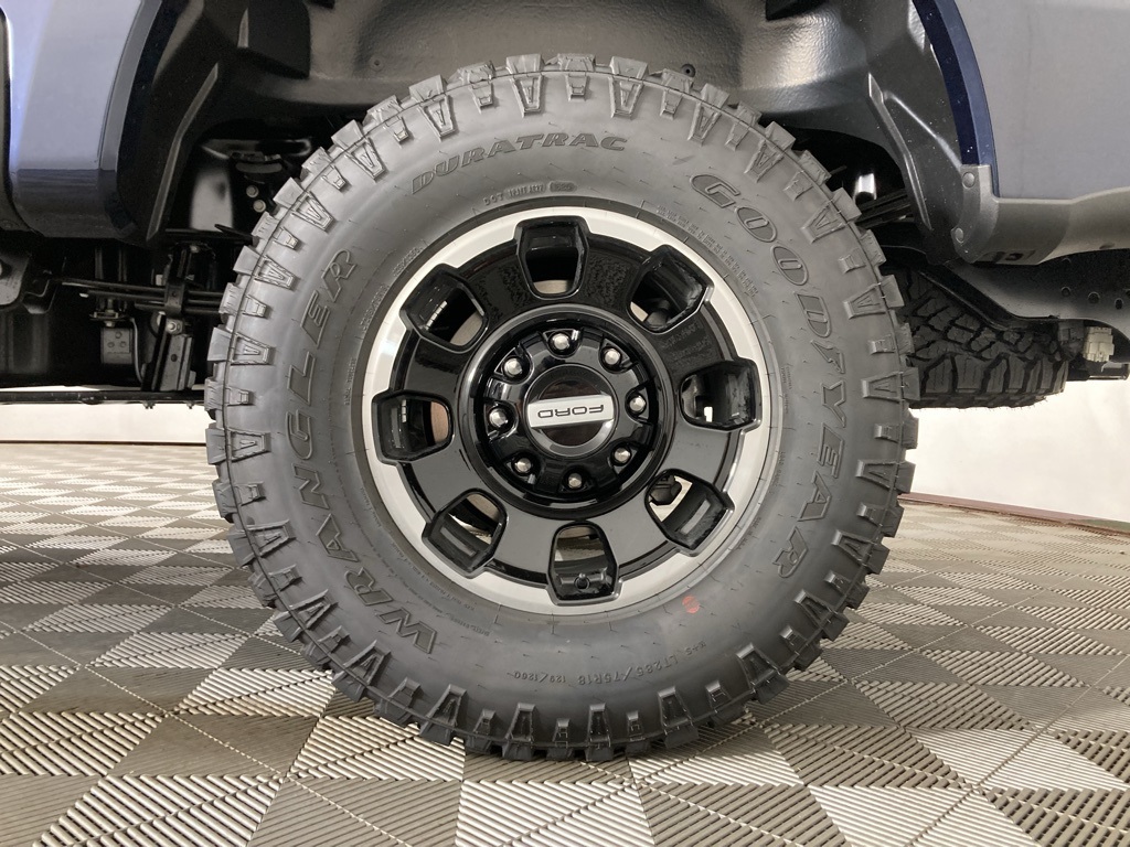 2025 Ford F-350 photo 17