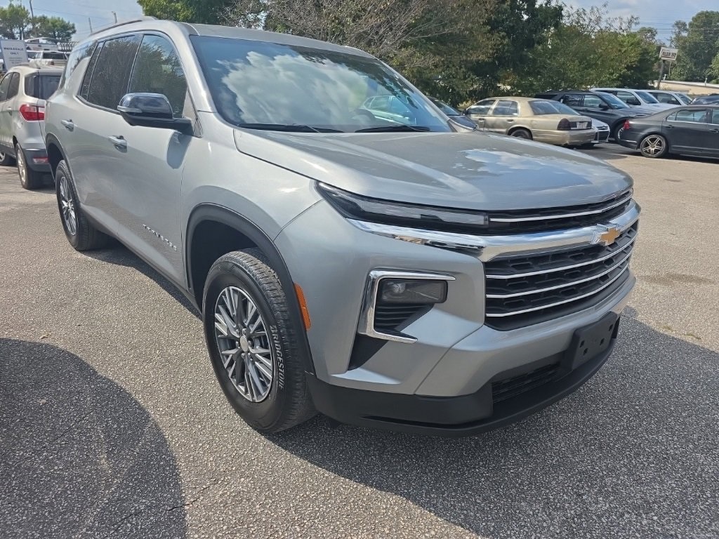 2024 Chevrolet Traverse photo 10