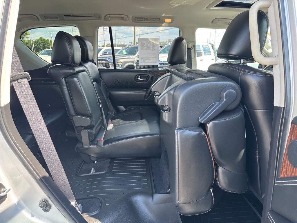 2019 Nissan Armada SL photo 17