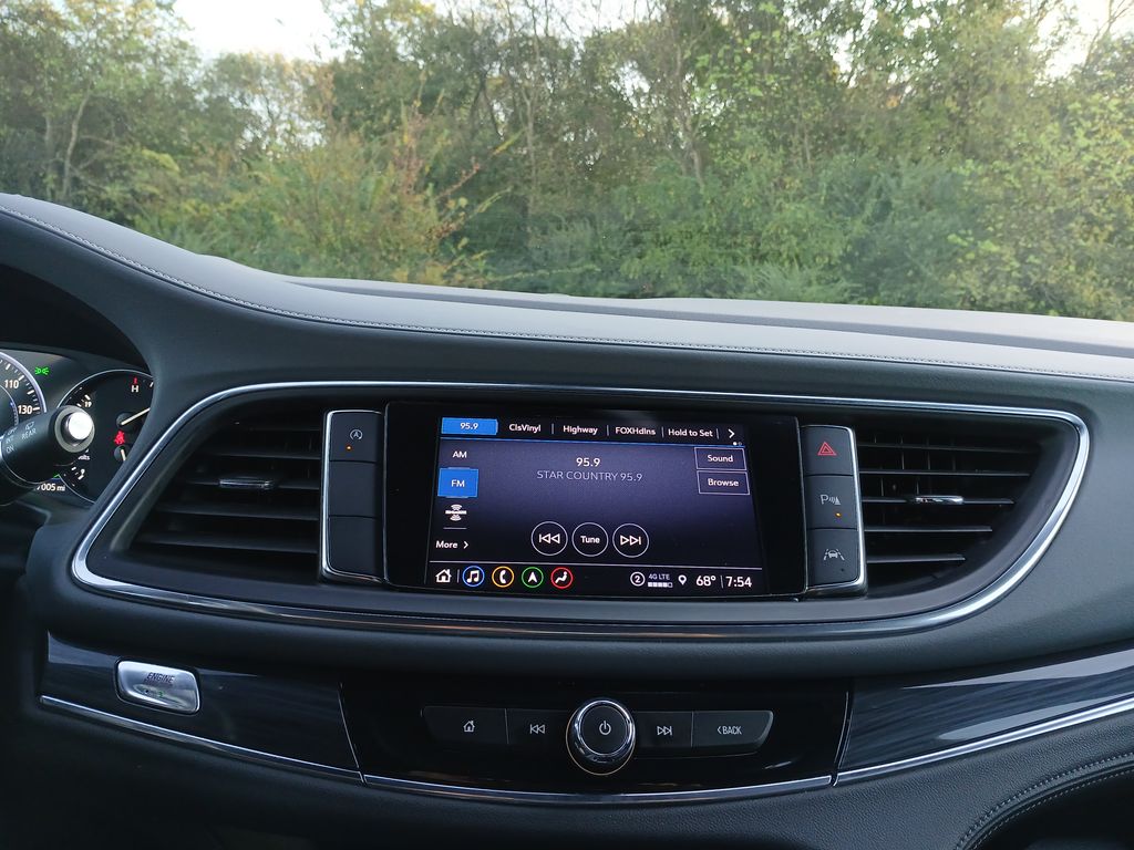 2024 Buick Enclave Premium photo 13