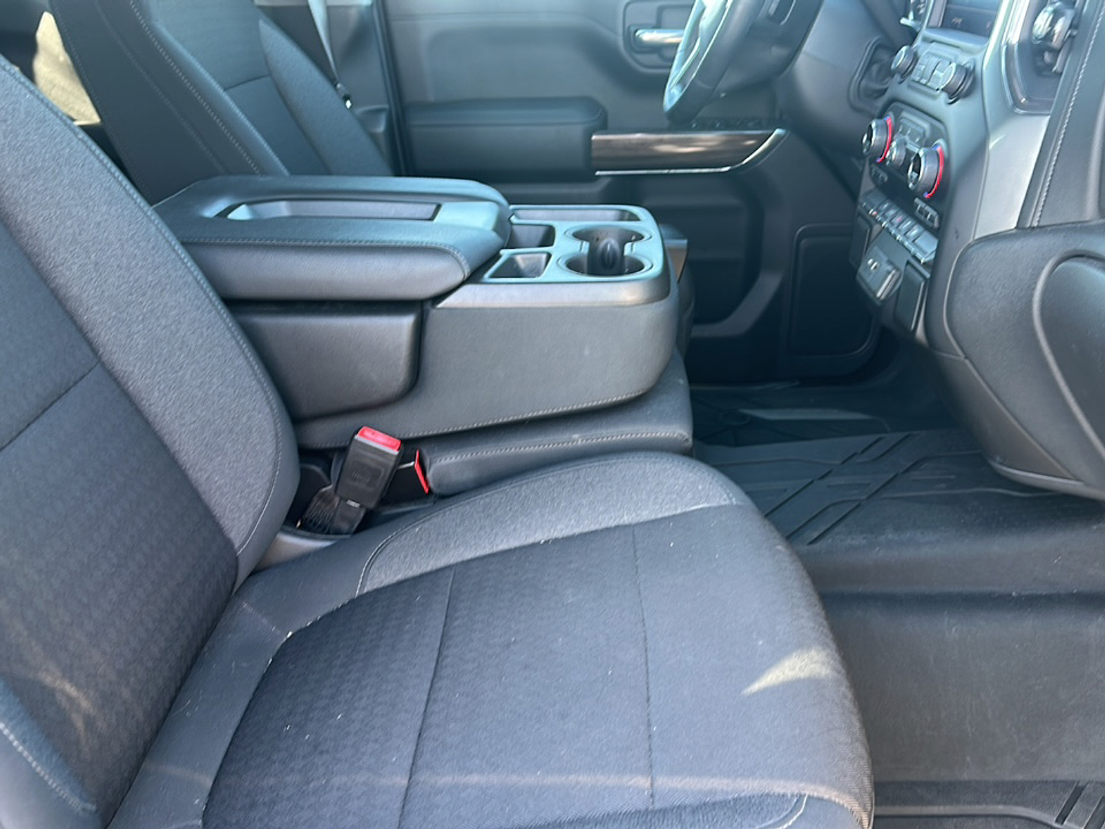 2021 Chevrolet Silverado 1500 LT photo 7