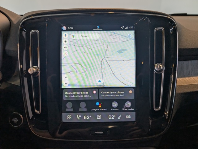 2026 Volvo XC60 B5 Plus photo 19