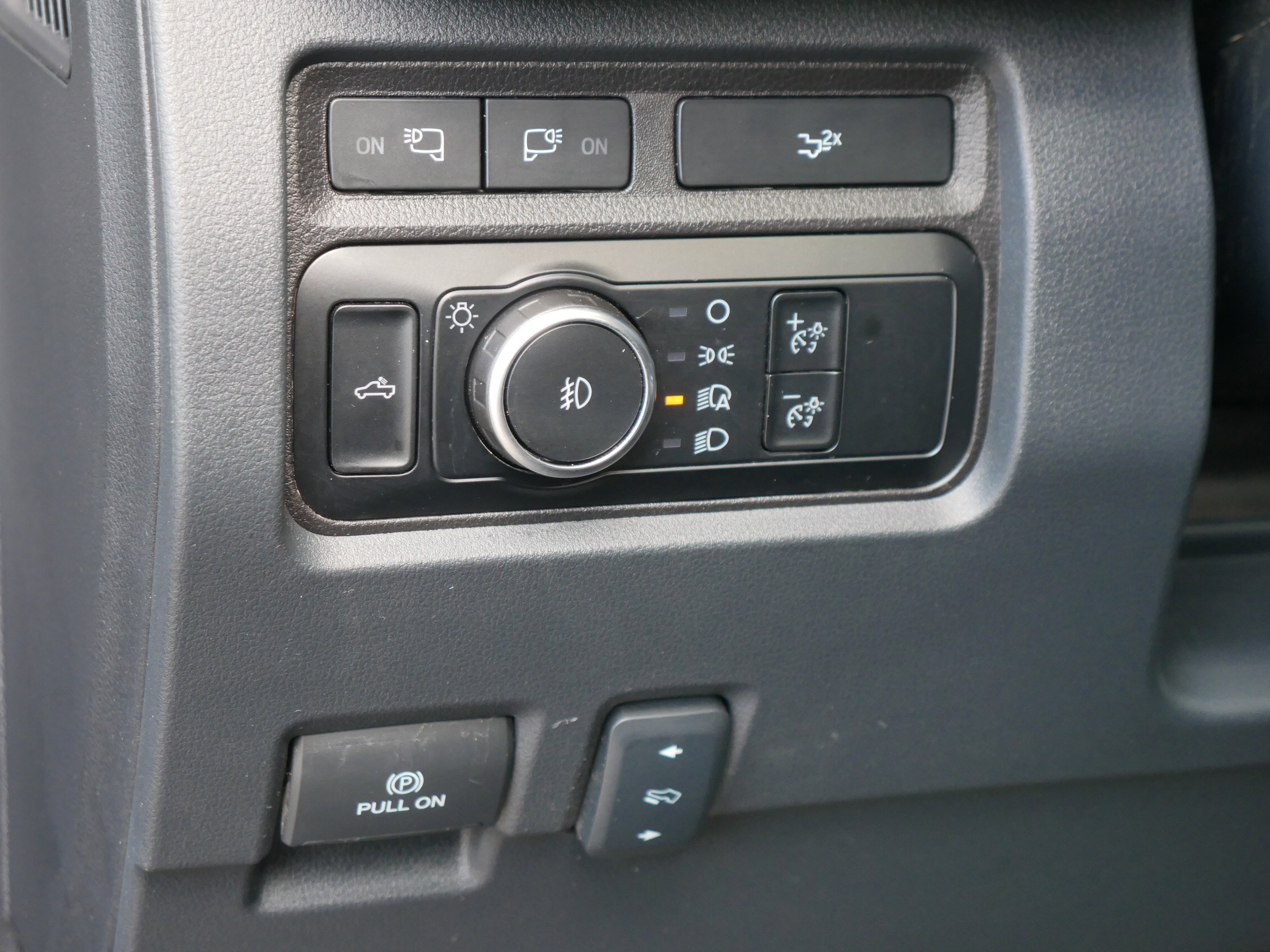 2024 Ford F-250 Lariat photo 4