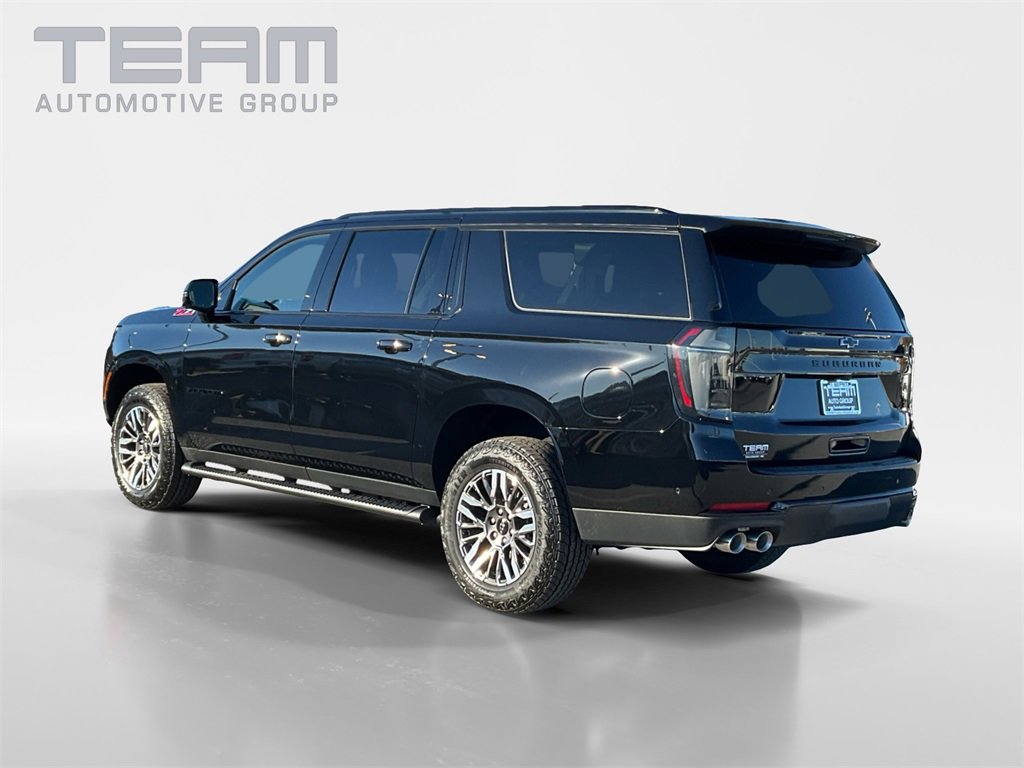 2026 Chevrolet Suburban Z71 photo 4
