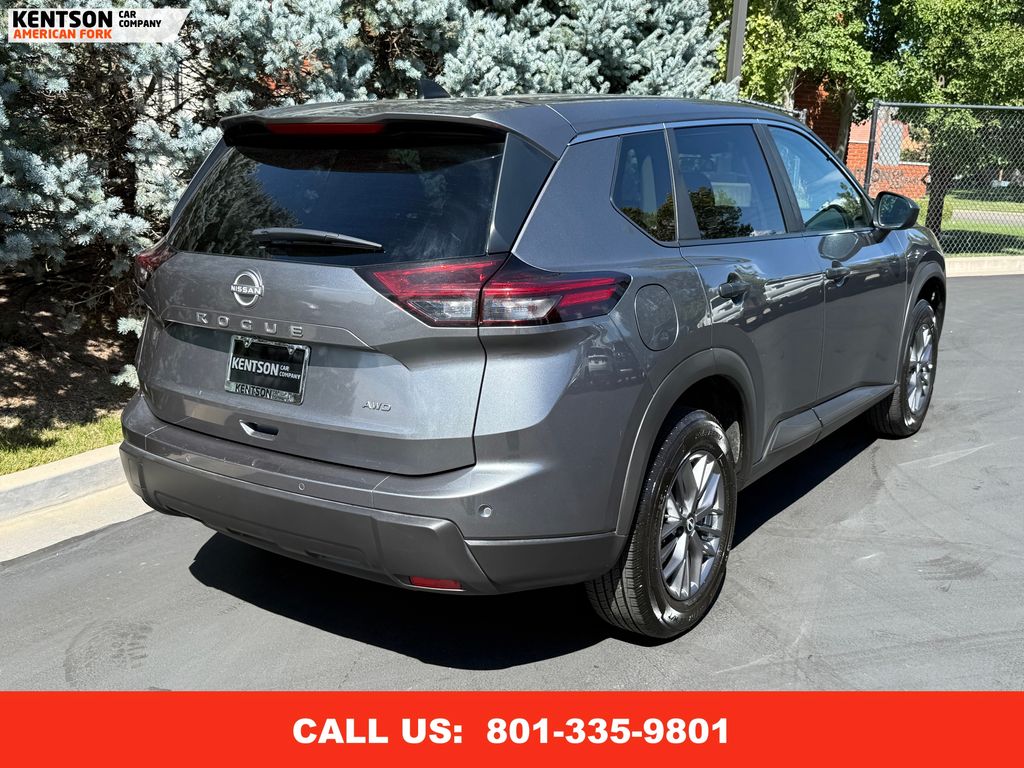 2024 Nissan Rogue S photo 7