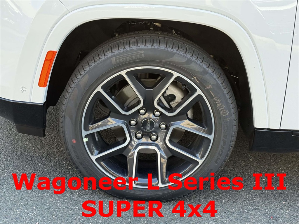 2025 Jeep Wagoneer L Series III photo 11