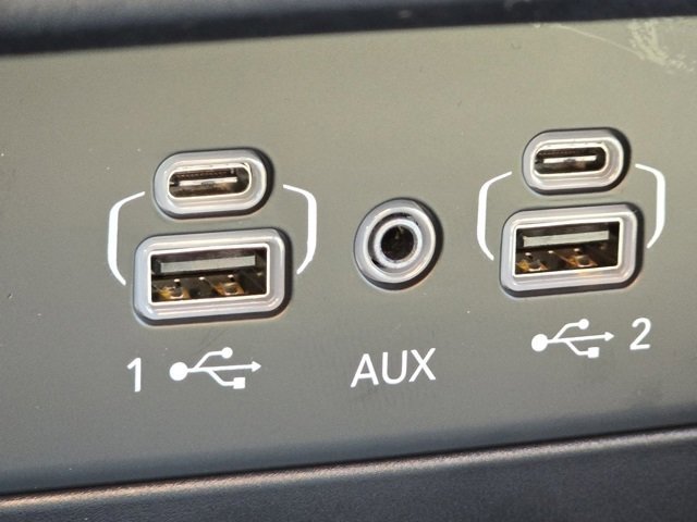 2025 Jeep Grand Cherokee Laredo photo 4