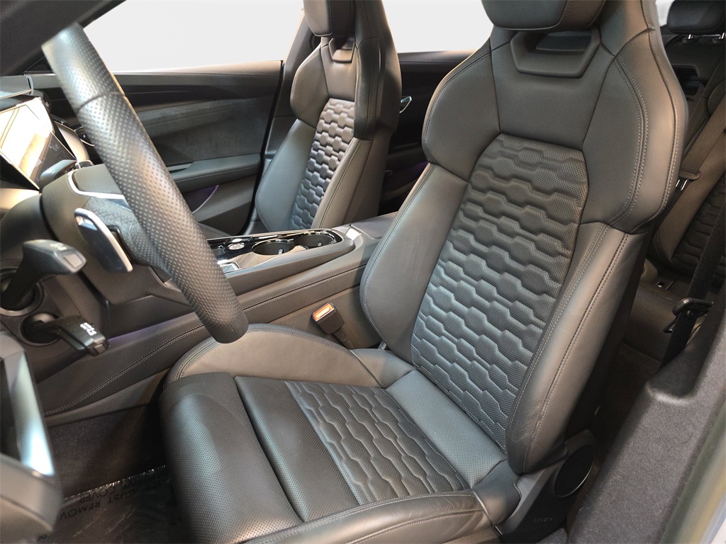 2023 Audi e-tron GT Prestige photo 16