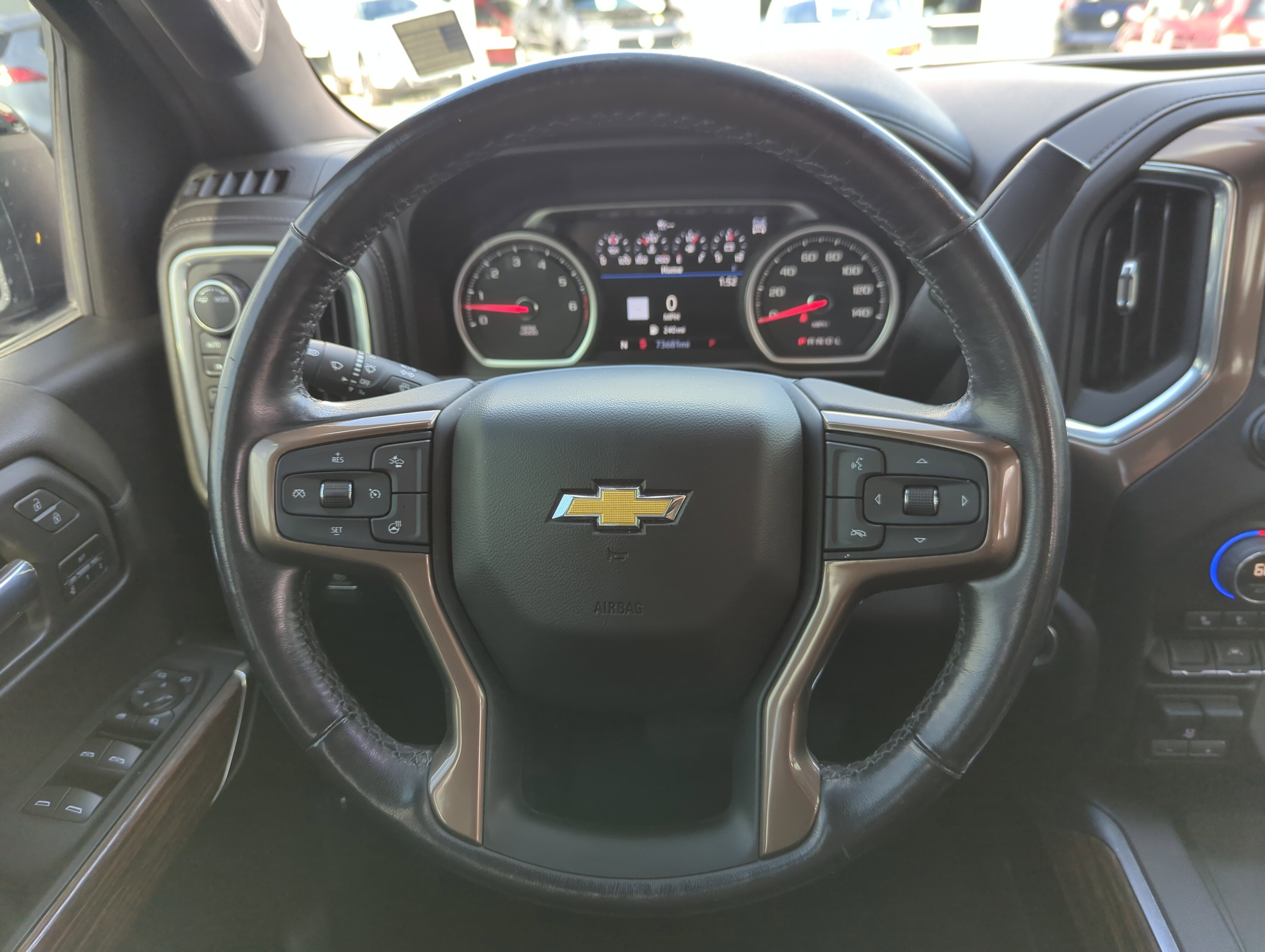 2022 Chevrolet Silverado 1500 High Country photo 2
