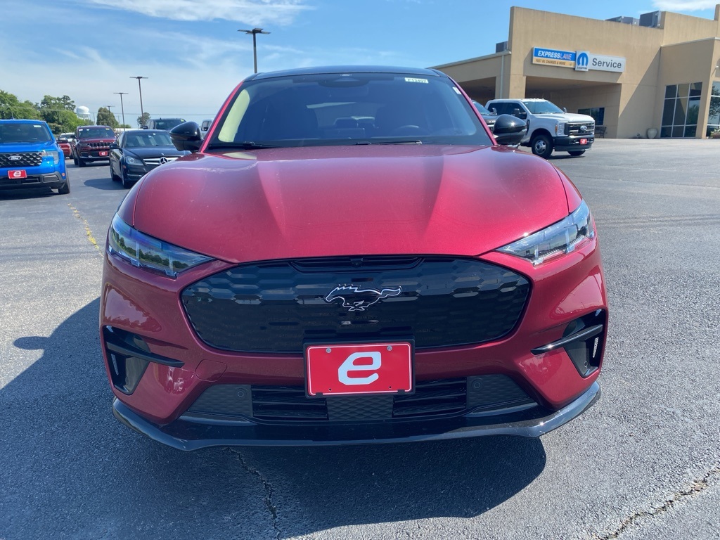 2025 Ford Mustang Mach-E Premium photo 2