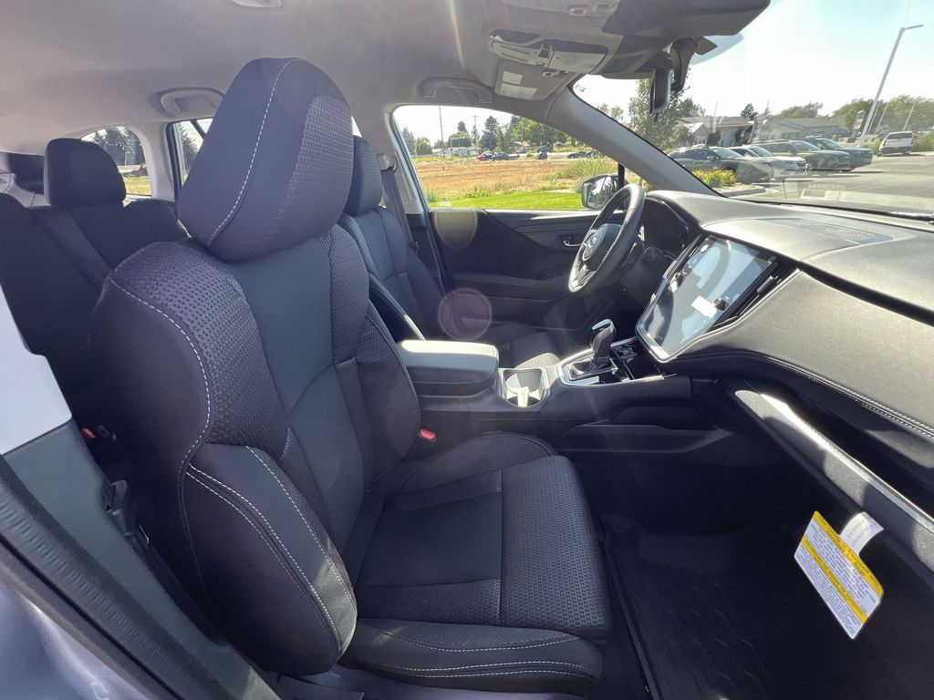 2025 Subaru Outback Premium photo 24