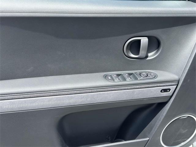 2025 Hyundai Ioniq 5 Limited photo 5
