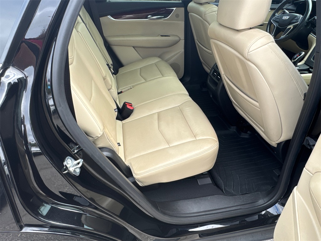 2018 Cadillac XT5 Luxury photo 15