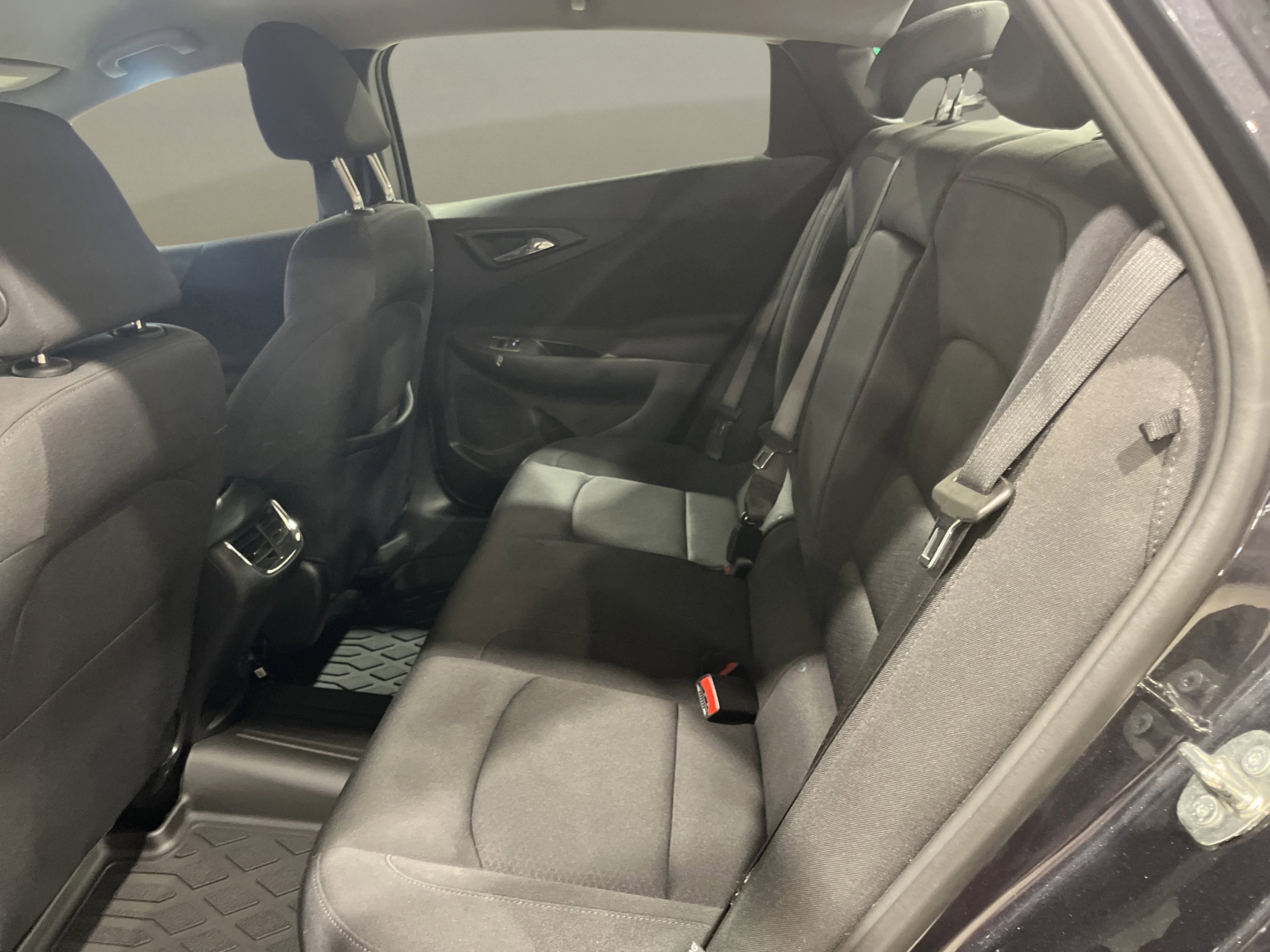 2023 Chevrolet Malibu 1LT photo 12