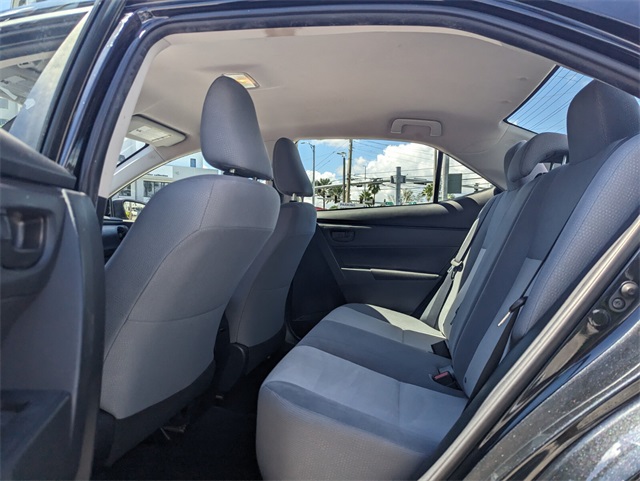 2017 Toyota Corolla L photo 7