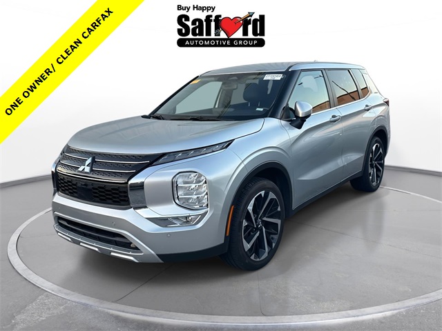 2024 Mitsubishi Outlander SE's photo