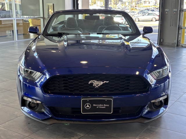 2015 Ford Mustang V6 Convertible photo 9
