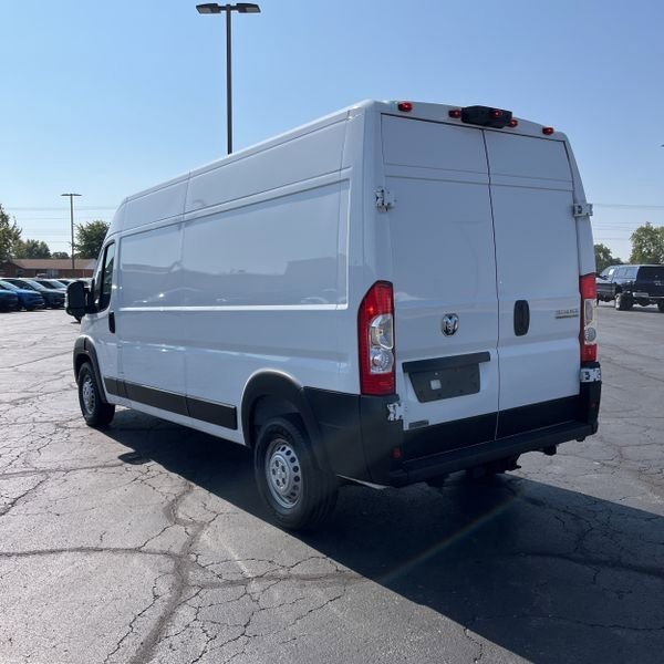 2024 Ram ProMaster 3500 Cargo Van photo 2