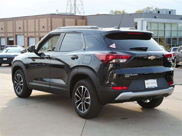 2026 Chevrolet Trailblazer LT photo 3