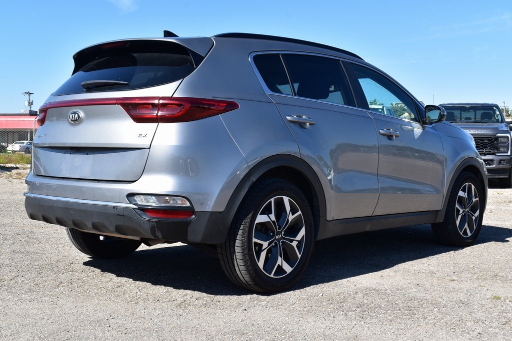 2021 Kia Sportage EX photo 3