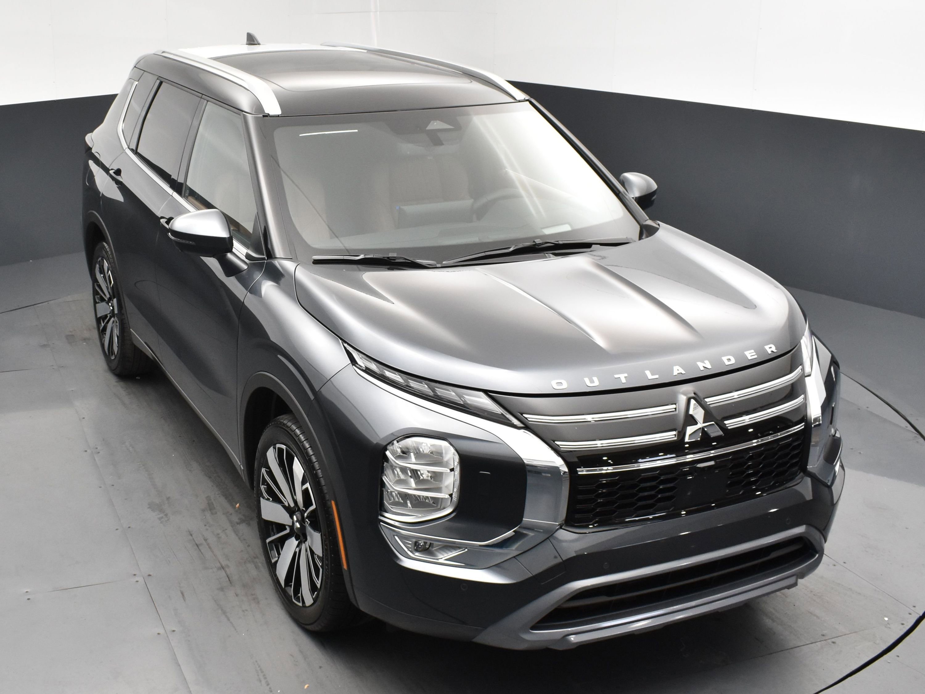 2025 Mitsubishi Outlander SEL photo 20