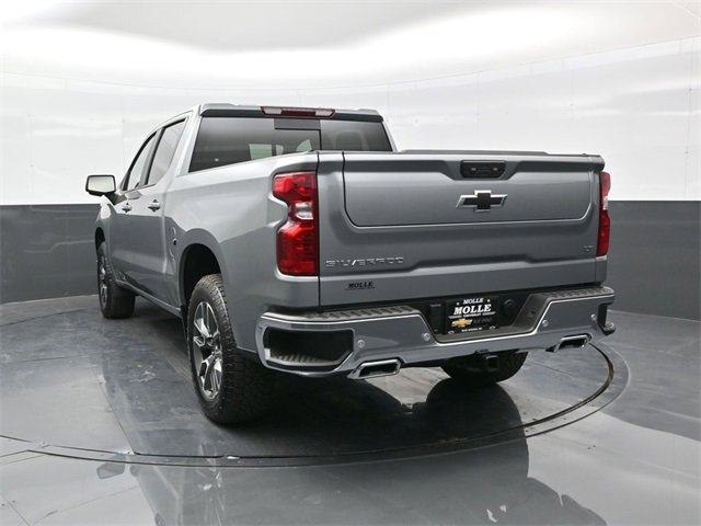 2025 Chevrolet Silverado 1500 LT photo 3