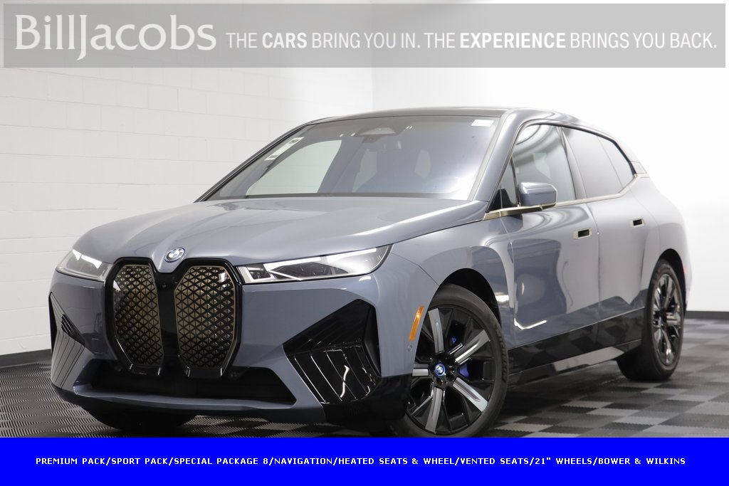 2023 BMW iX Base's photo