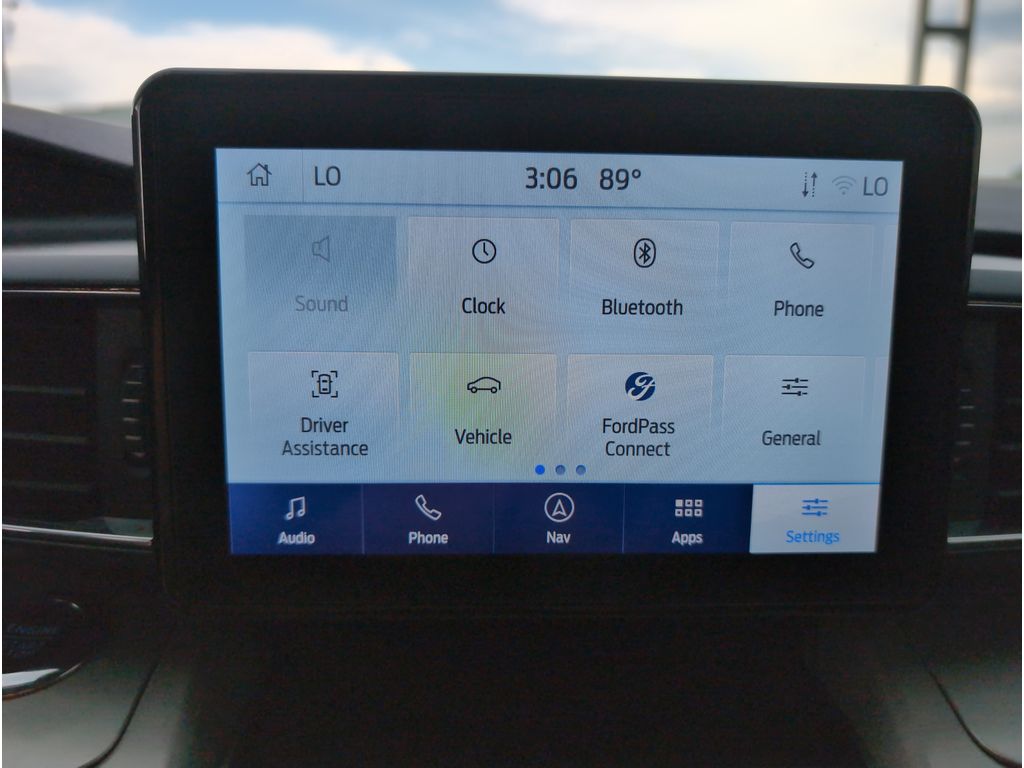 2023 Ford Explorer XLT photo 12