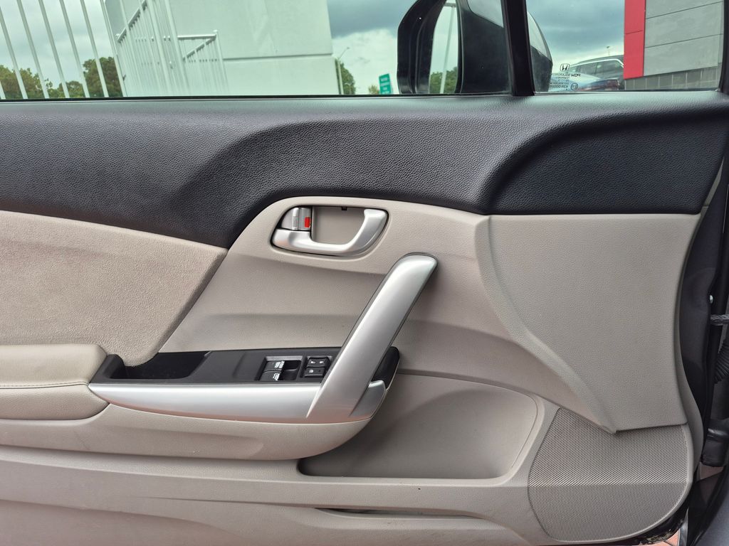 2013 Honda Civic EX-L photo 11