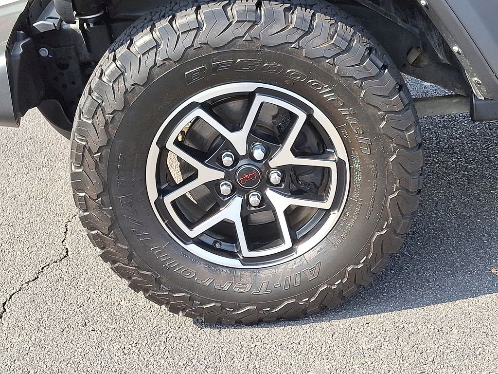 2024 Jeep Wrangler Rubicon photo 8