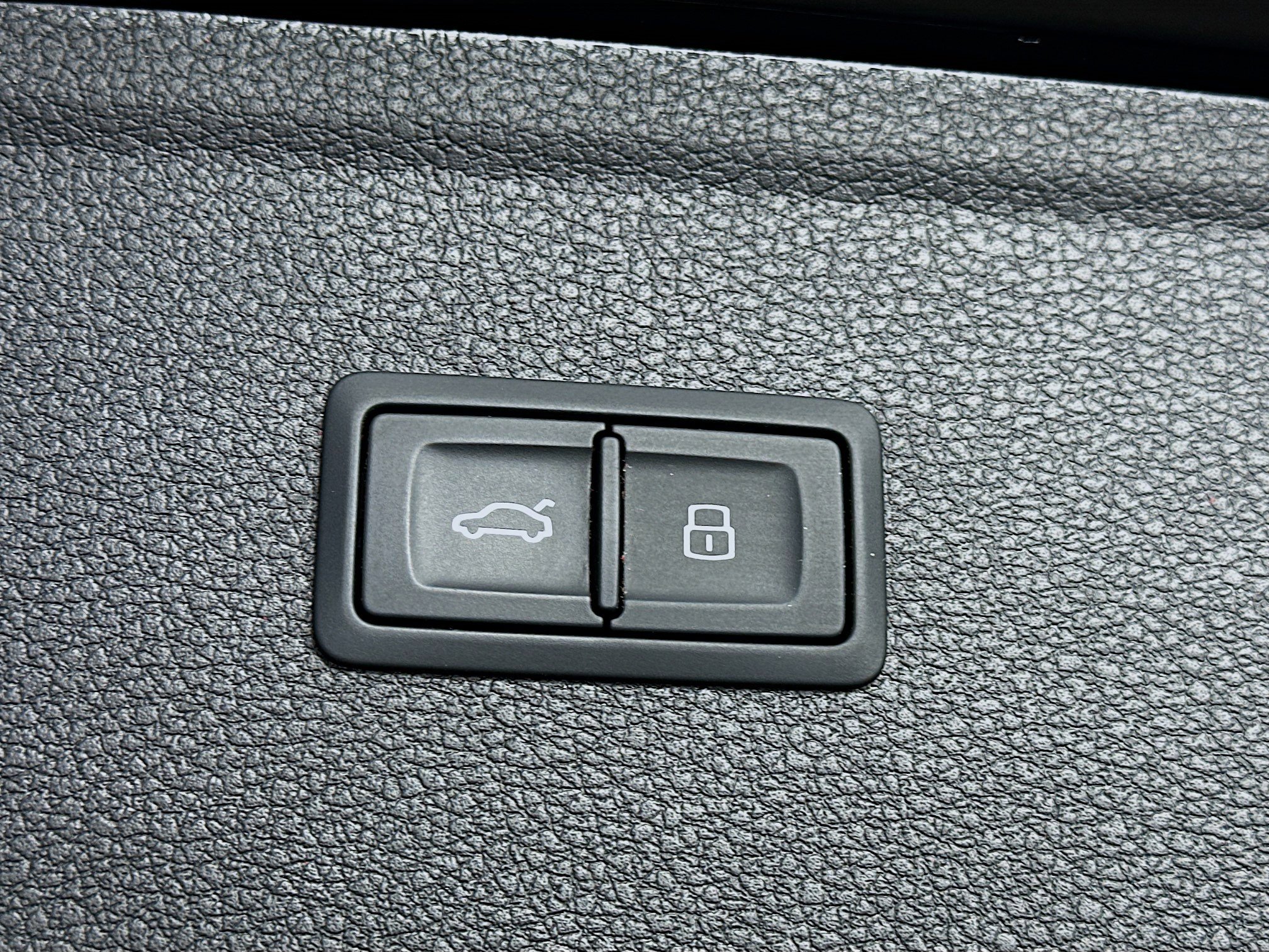 2024 Audi Q5 55 Premium Plus photo 30