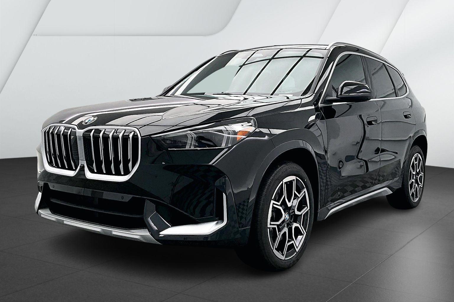 2026 BMW X1 28i's photo