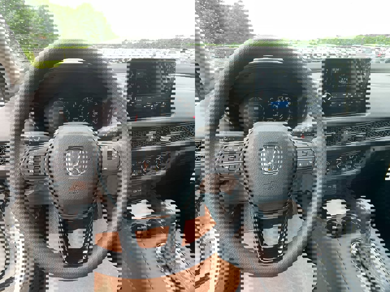 2026 Honda HR-V LX photo 13