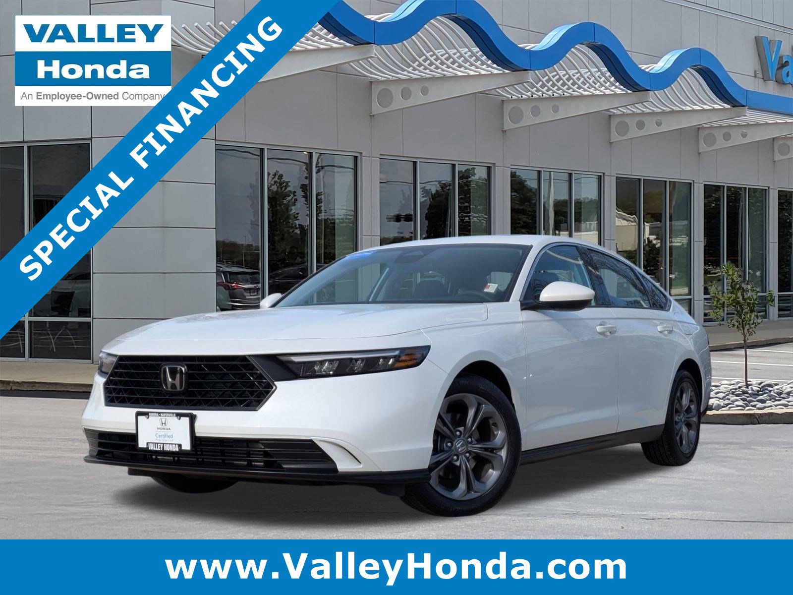 2024 Honda Accord EX's photo