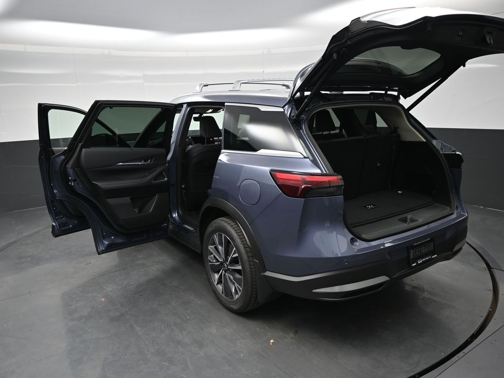 2026 Infiniti QX60 Luxe photo 12