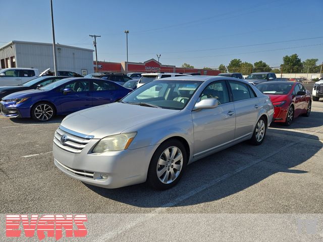 2005 Toyota Avalon XLS photo 2