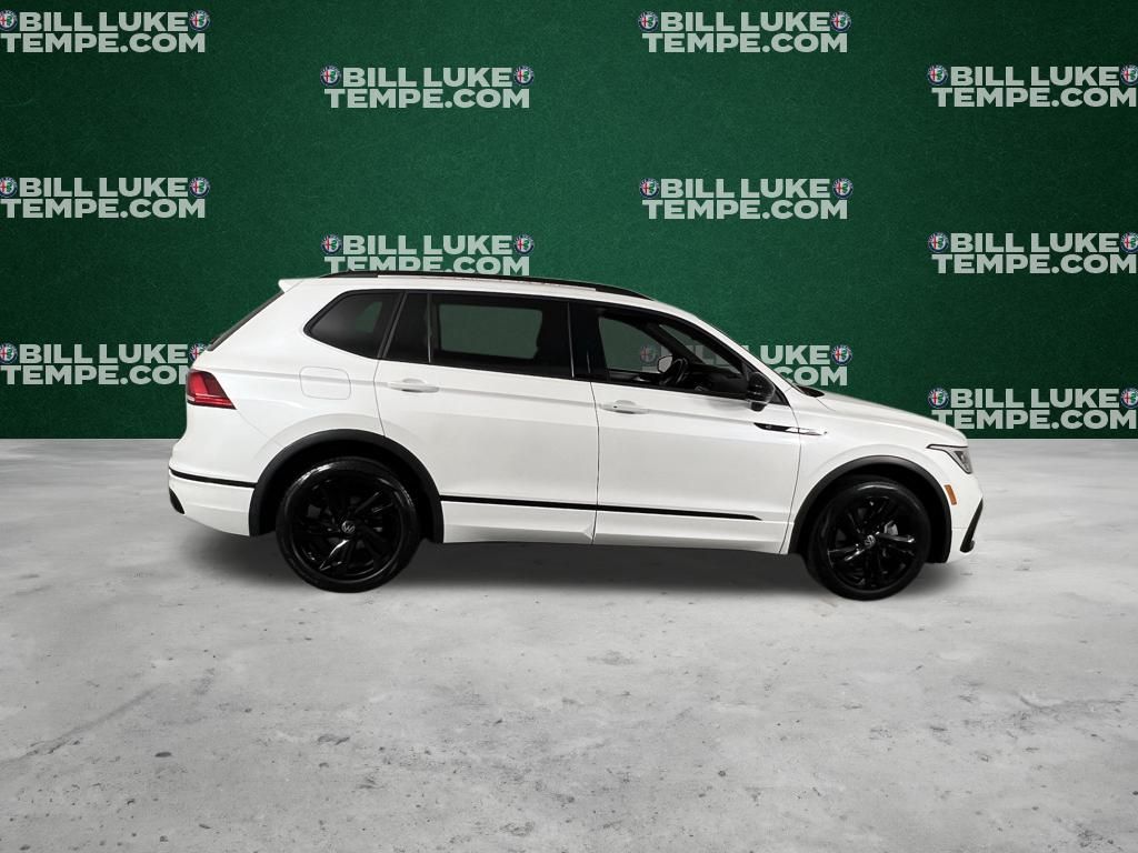 2023 Volkswagen Tiguan SE R-Line Black photo 5