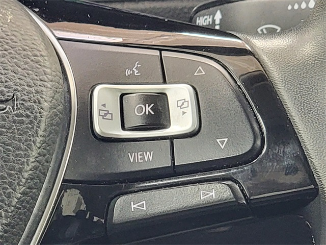 2021 Volkswagen Tiguan SE photo 26