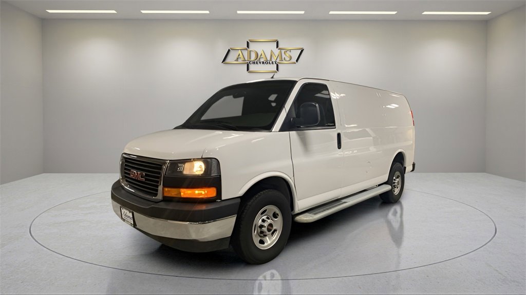 2022 GMC Savana Cargo Work Van's photo