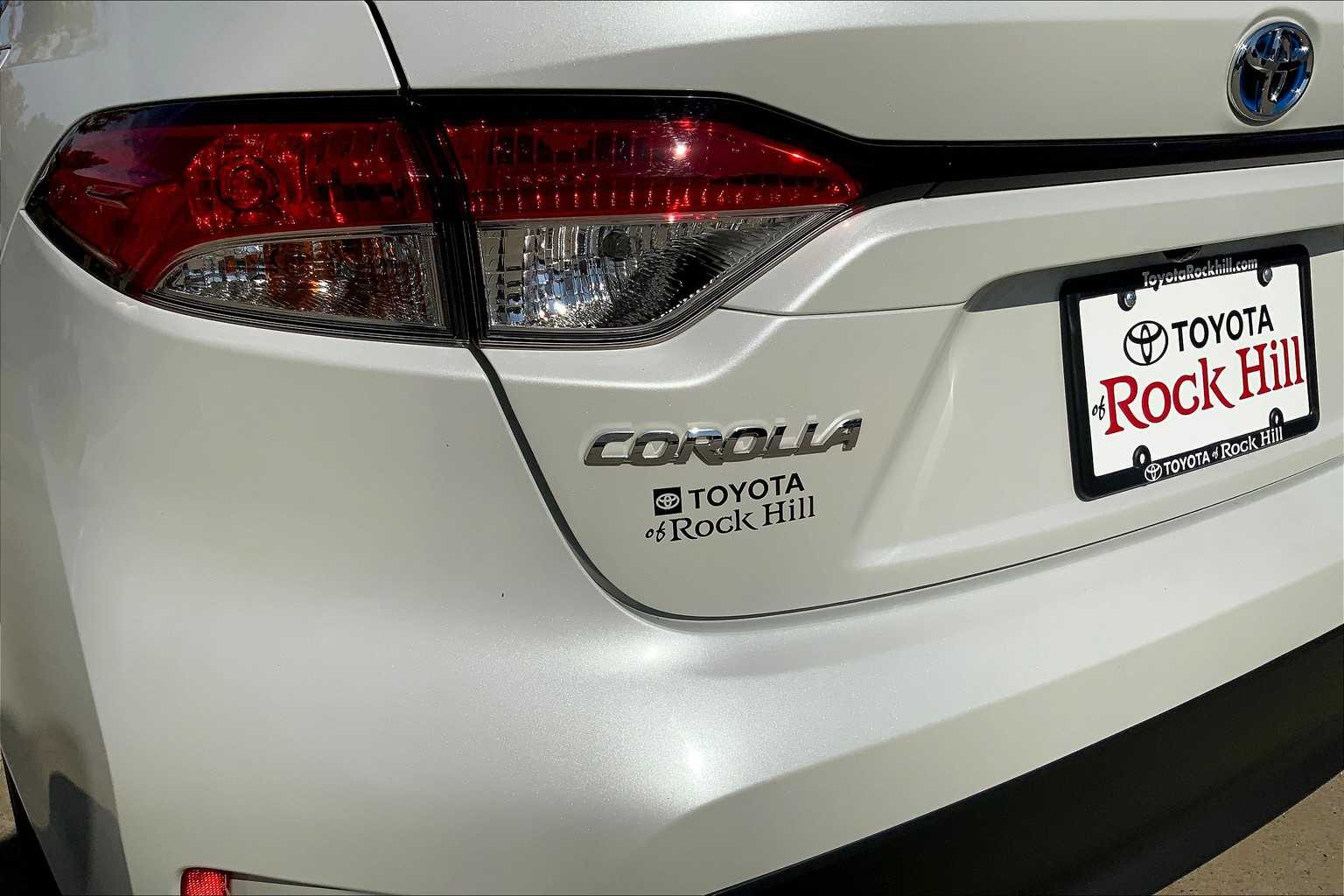 2024 Toyota Corolla Hybrid LE photo 29
