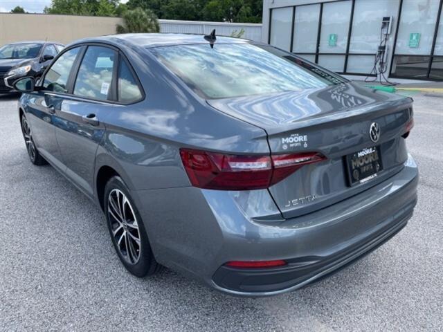 2024 Volkswagen Jetta Sport photo 4