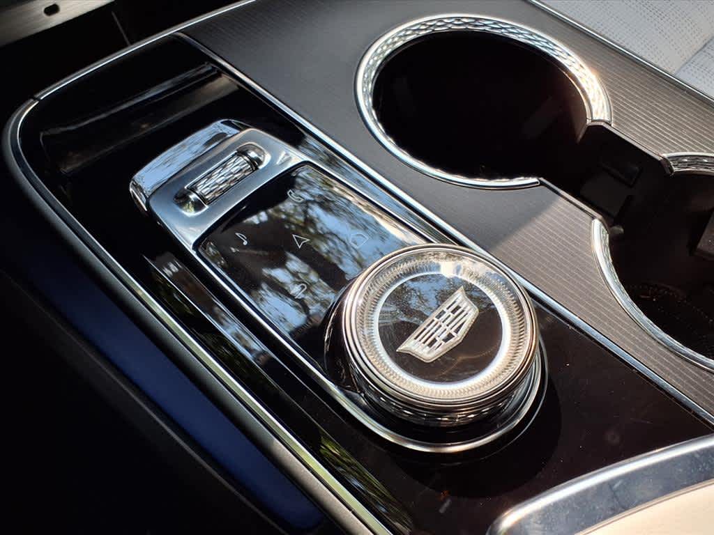 2024 Cadillac Lyriq Luxury photo 18