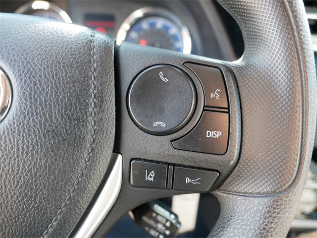 2019 Toyota Corolla LE photo 25