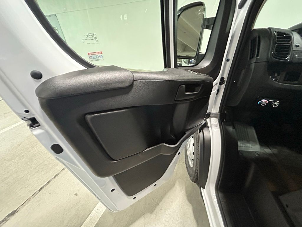 2023 Ram ProMaster 2500 Window Van photo 25